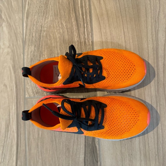 Nike Epic React Flyknit - Picture 2 of 5